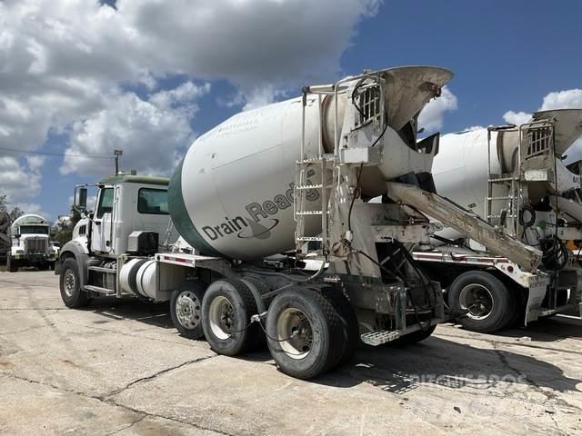 Mack GU813 Citi