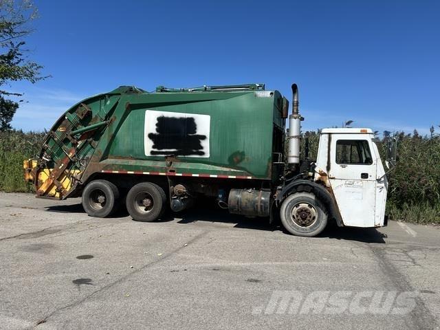 Mack LE613 Atkritumu izvešanas transports