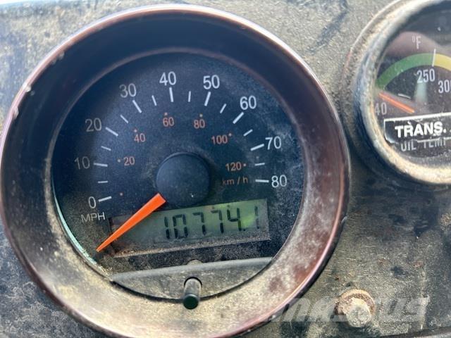 Mack LE613 Atkritumu izvešanas transports