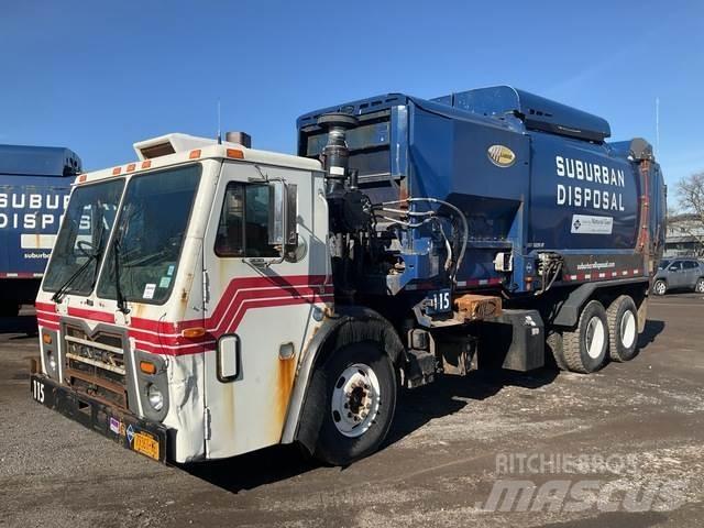 Mack LEU633 Atkritumu izvešanas transports