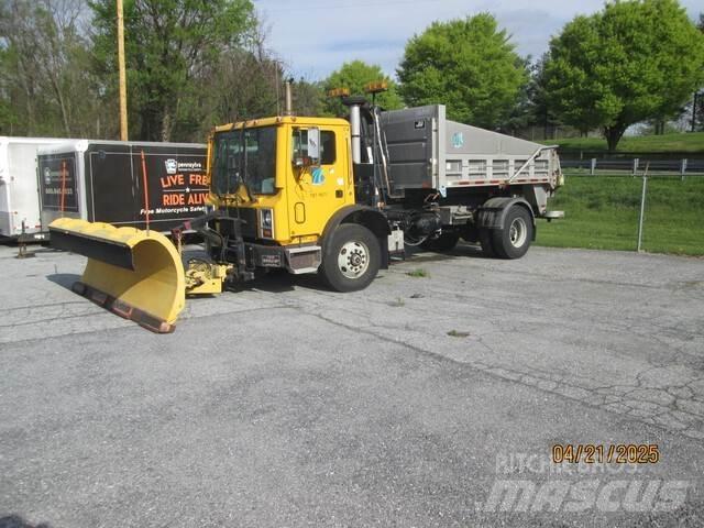 Mack MR690P Sniega naži un tīrītāji
