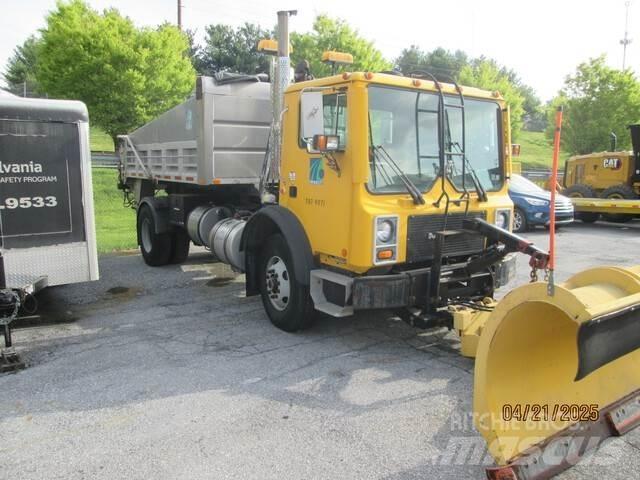 Mack MR690P Sniega naži un tīrītāji