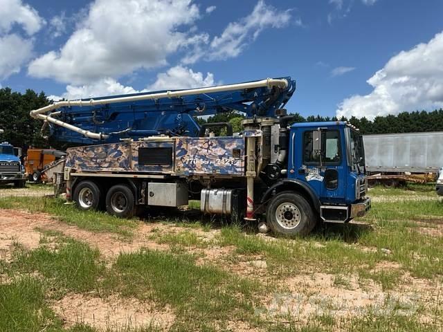 Mack MRU613 Kravas mašīna- betona sūknis