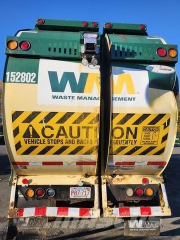 Mack MRU613 Atkritumu izvešanas transports