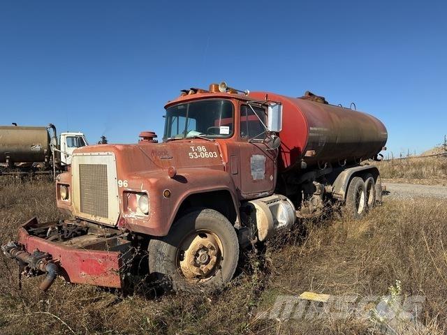 Mack R688ST Ūdens mašīnas