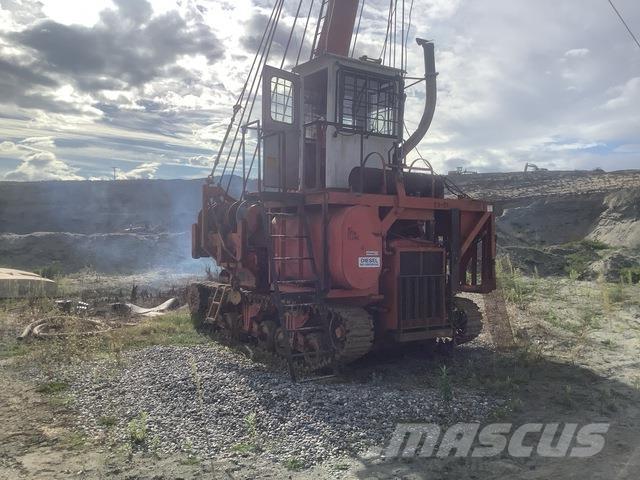 Madill 071 Mežizstrādes mašīnu krāni