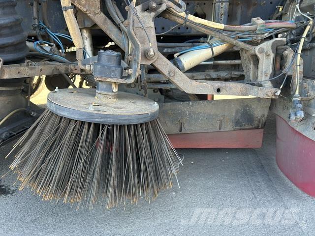 MAN TGM18.290 Ielu tīrāmās mašīnas