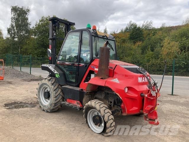Manitou M30-4 Apvidus autokrāvējs