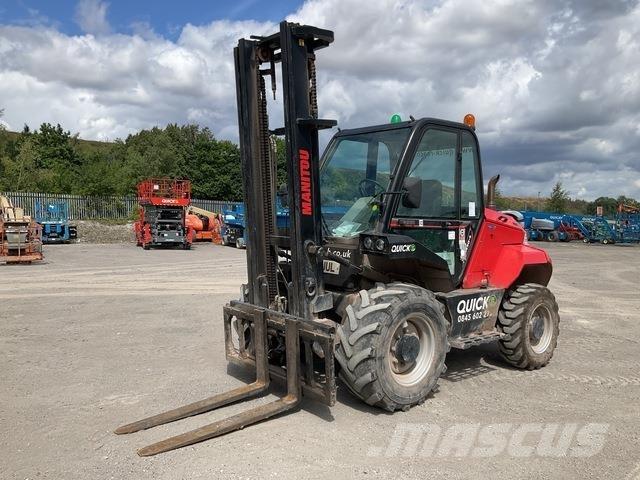 Manitou M30-4 Apvidus autokrāvējs