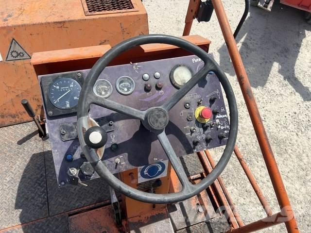 Marini P176 Asfalta klājēji