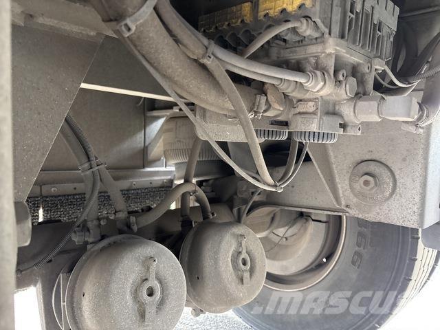 MaxiTrans  Platformas/izkraušana no sāniem