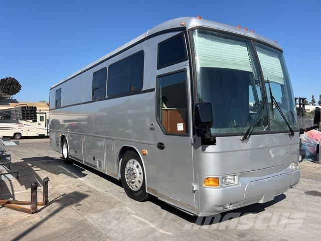 MCI F3500 Kemperi un dzīvojamās piekabes