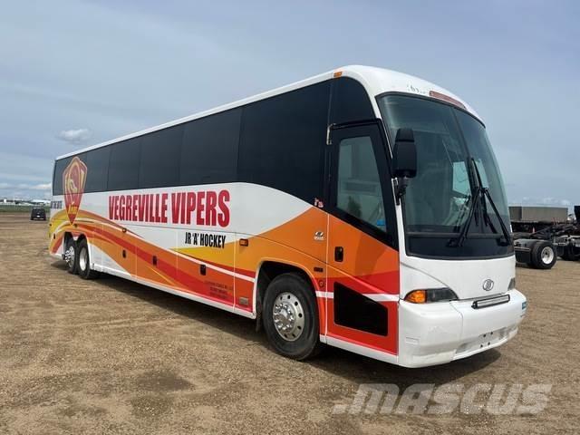 MCI J4500 Mikroautobusi