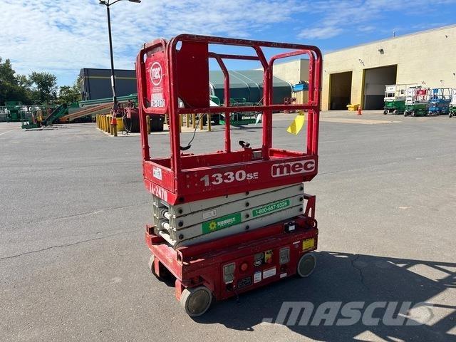 MEC 1330SE Šķerveida pacēlāji
