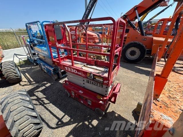 MEC 1330SE Šķerveida pacēlāji