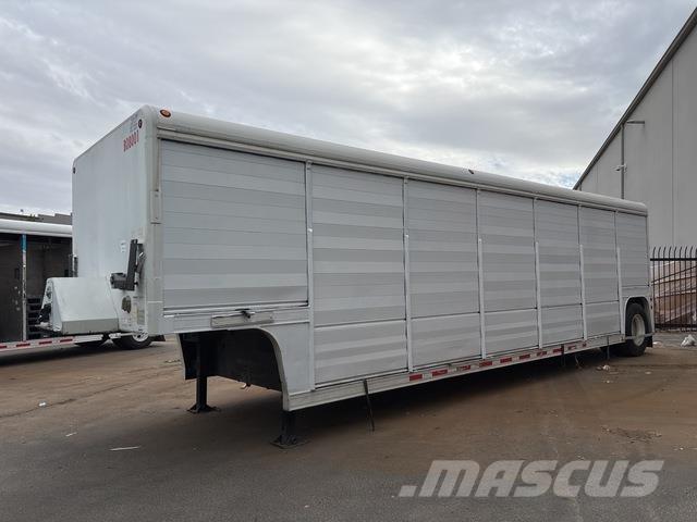 Mickey  Dzērienu pārvadāšanas piekabes