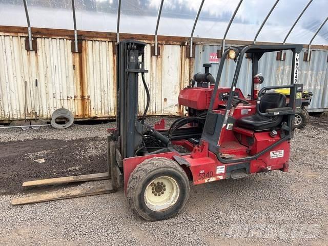 Moffett LP5500 Kravas mašīnām piestiprināmie pacēlāji