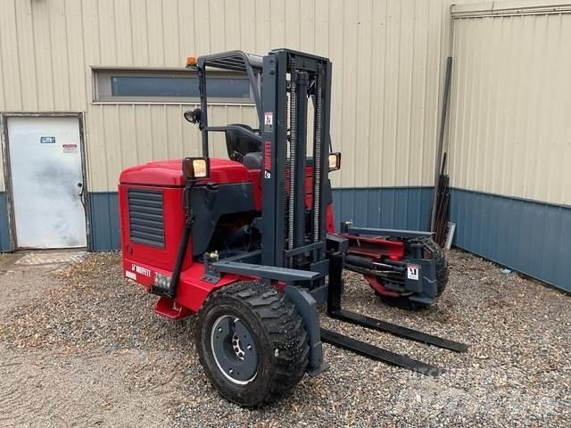 Moffett M55.4 Kravas mašīnām piestiprināmie pacēlāji