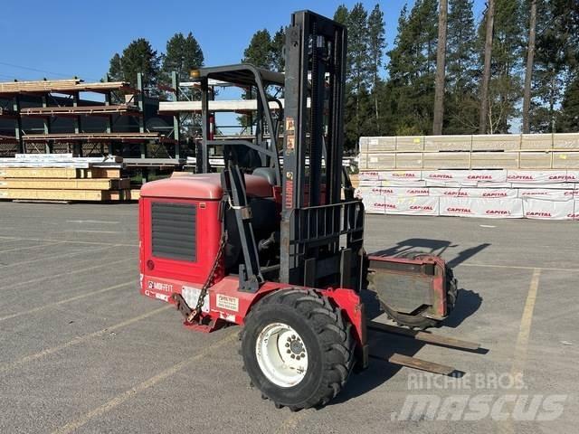 Moffett M5500 Kravas mašīnām piestiprināmie pacēlāji