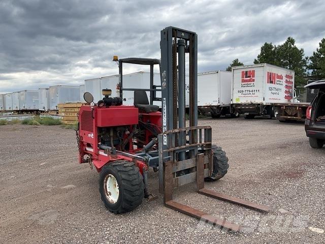 Moffett M5500 Kravas mašīnām piestiprināmie pacēlāji