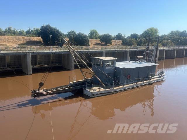  Moore Darba laivas / baržas