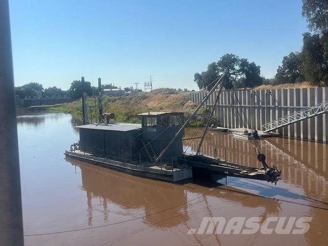  Moore Darba laivas / baržas