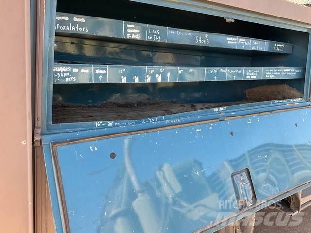 Navistar 4700 Pacēlāji uz automašīnas bāzes