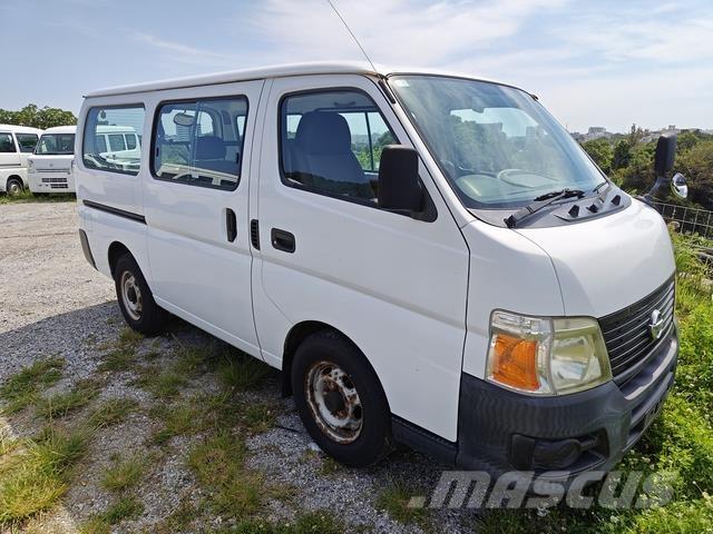 Nissan CARAVAN Mikroautobusi