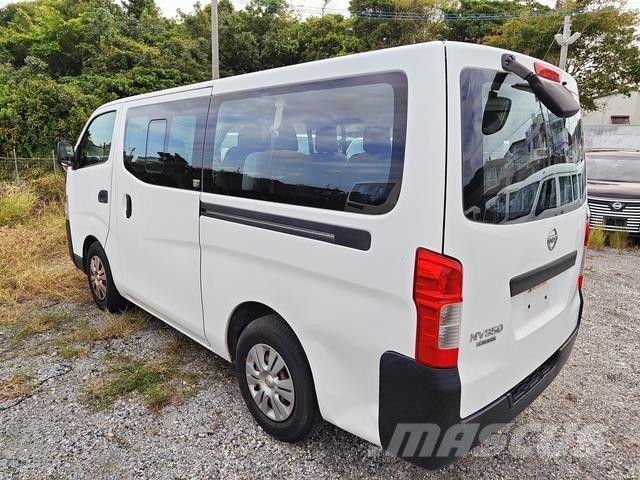 Nissan Caravan Mikroautobusi