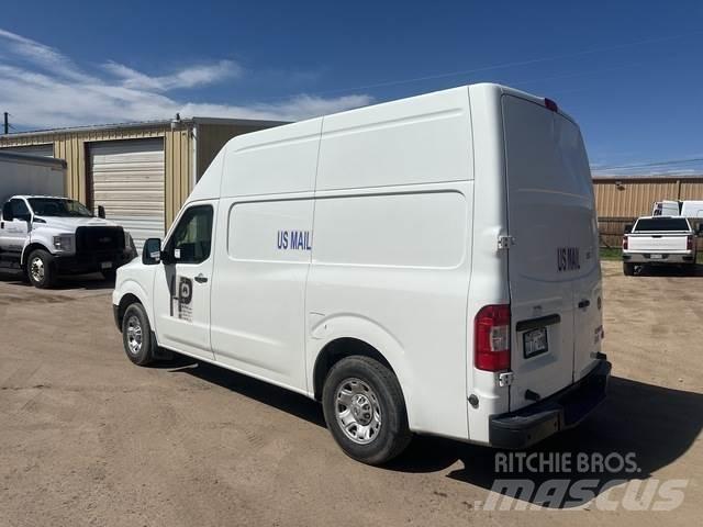 Nissan NV Preču pārvadāšanas furgoni