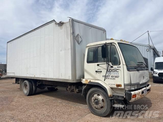 Nissan UD2600 Furgons