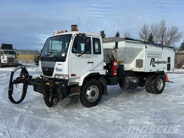 Nissan UD3300 Betonvedēji