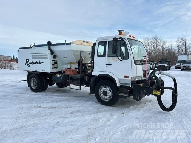 Nissan UD3300 Betonvedēji