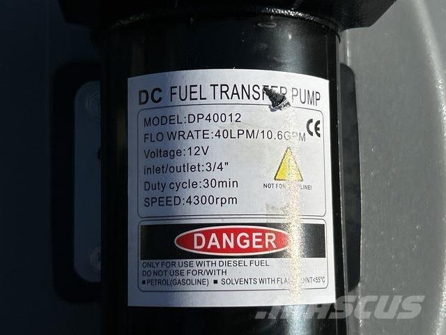  Olsen DD200 Degvielas un piedevu tvertnes