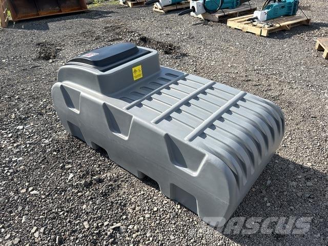  Olsen DD500 Degvielas un piedevu tvertnes
