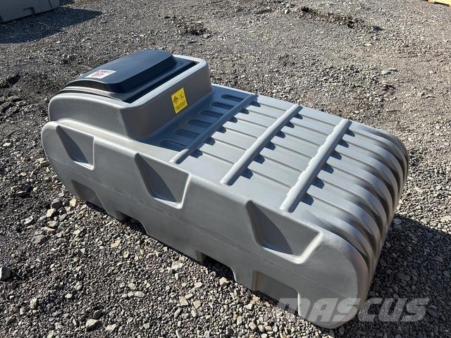  Olsen DD500 Degvielas un piedevu tvertnes