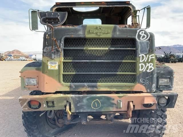 Oshkosh  Furgons