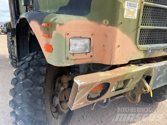 Oshkosh  Furgons