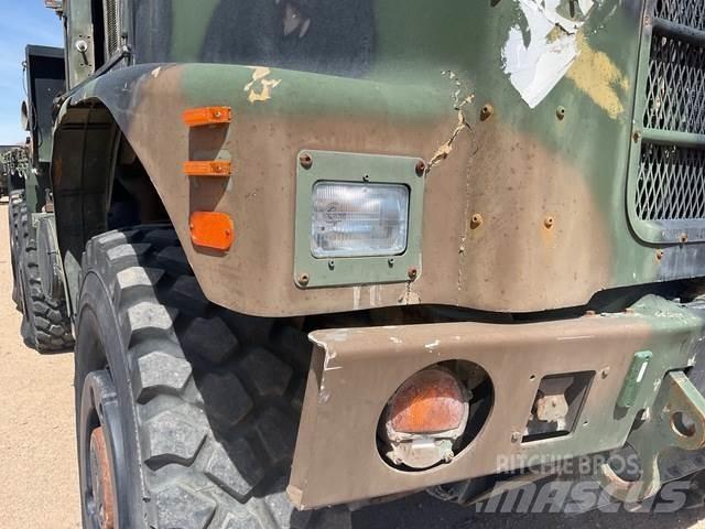Oshkosh  Furgons