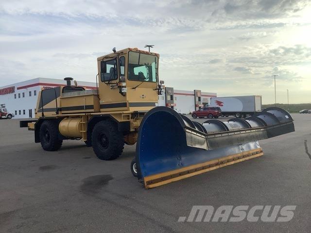 Oshkosh H2718 Sniega naži un tīrītāji