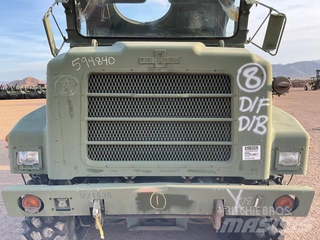 Oshkosh MK25 Furgons