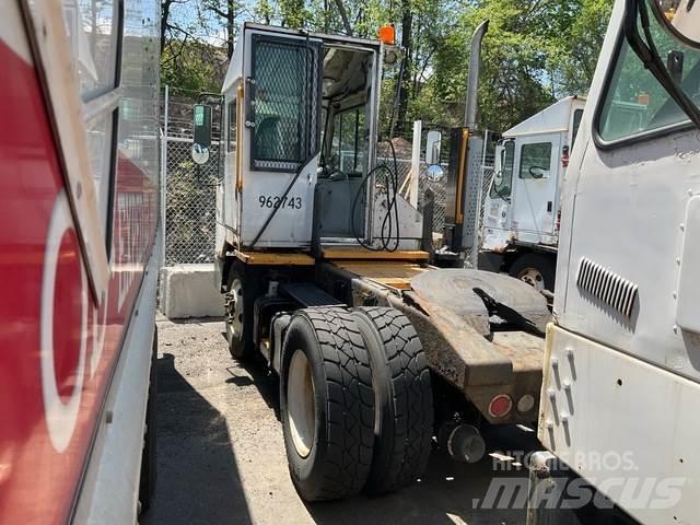 Ottawa Kalmar Terminālie traktori