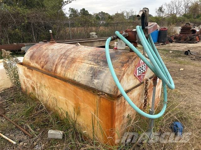  Pee Dee Degvielas un piedevu tvertnes