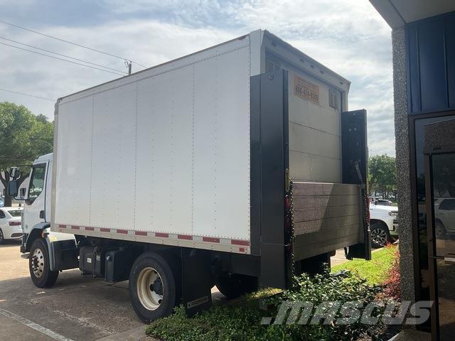 Peterbilt 220 Furgons