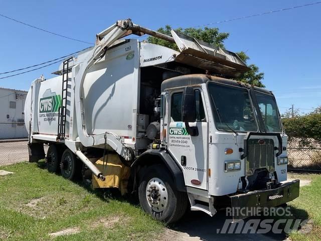 Peterbilt 320 Atkritumu izvešanas transports