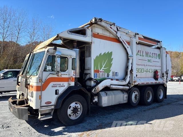 Peterbilt 320 Atkritumu izvešanas transports