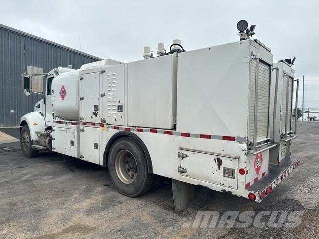 Peterbilt 337 Autocisterna