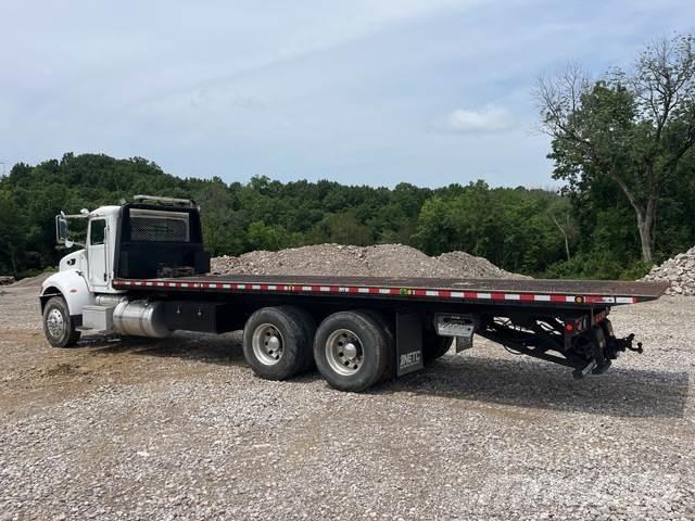 Peterbilt 348 Evakuators ar manipulatoru