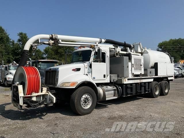 Peterbilt 348 Kāpurķēžu ekskavatori