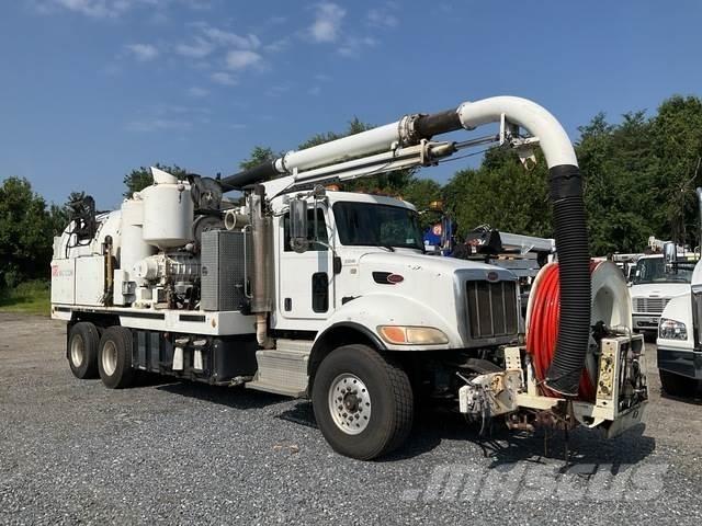 Peterbilt 348 Kāpurķēžu ekskavatori